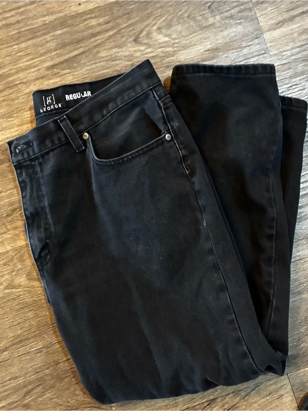 Size: 38x29” George Black Straight Regular Jeans